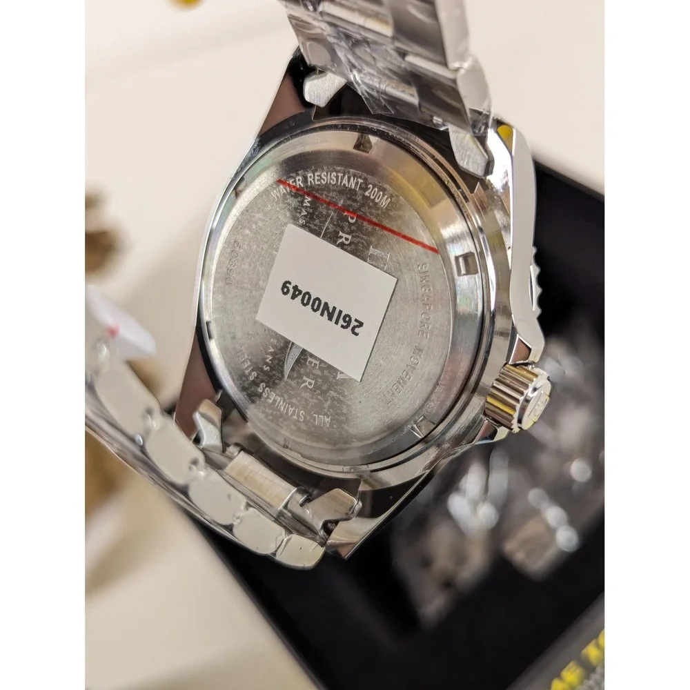 Invicta Pro Diver 50890 Mens Watch 42mm Green Dial Steel Band PC32 Quartz New